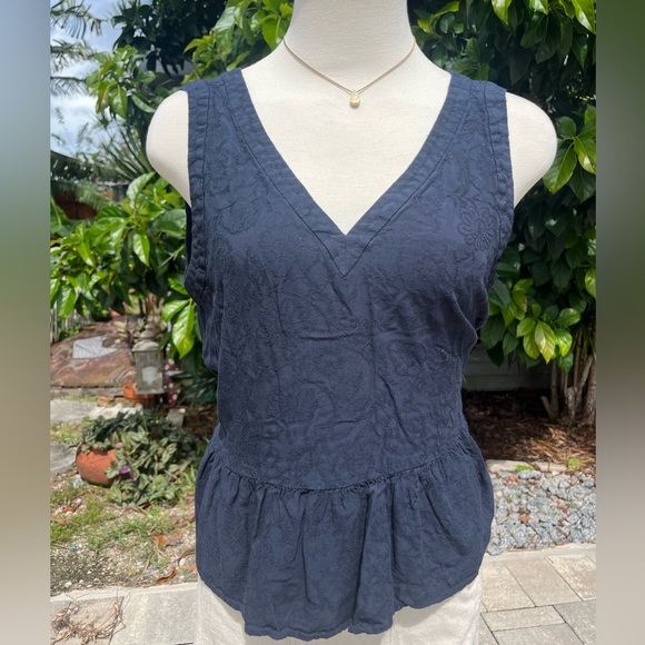 LOFT Tops - LOFT Navy Textured Tank Top
